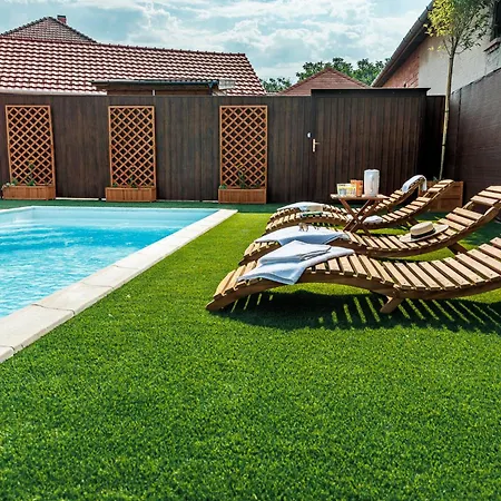 Zoeld Gerle Haz * Mórahalom